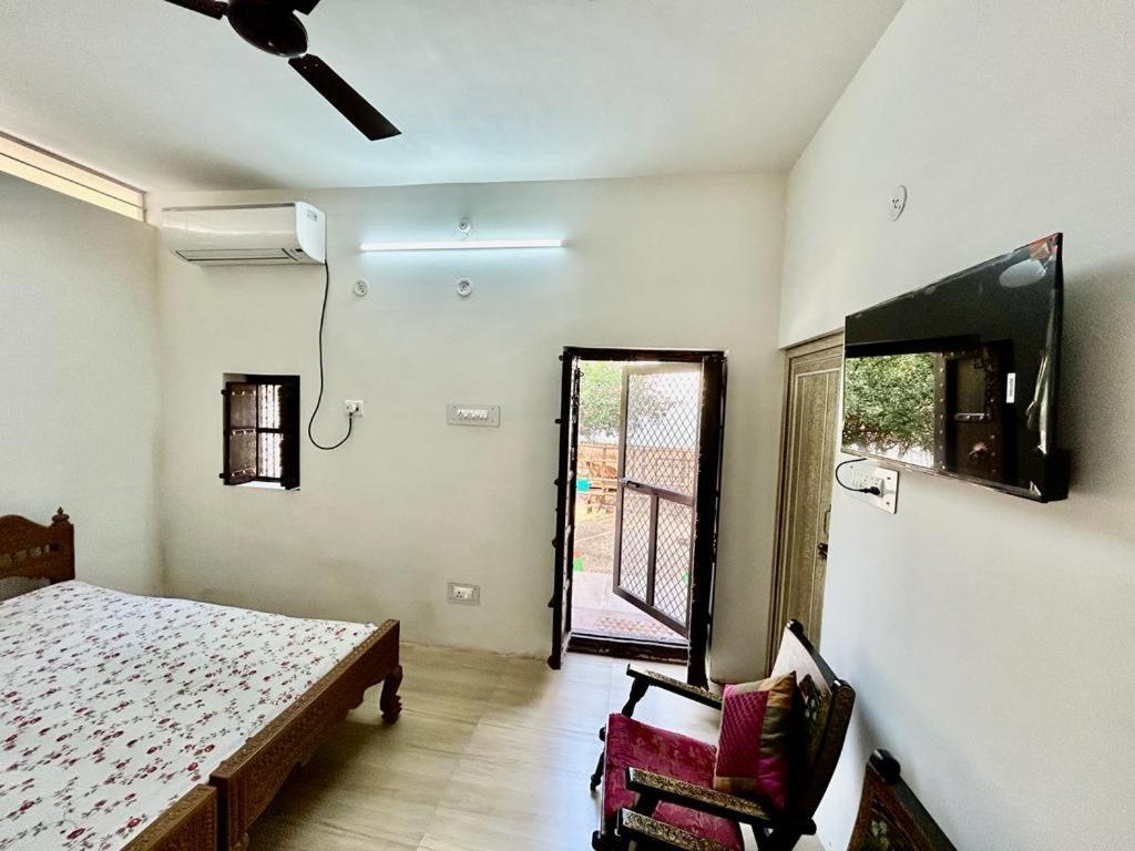 Ashraya Home Stay In Pushkar Valley Ajmer Exterior photo